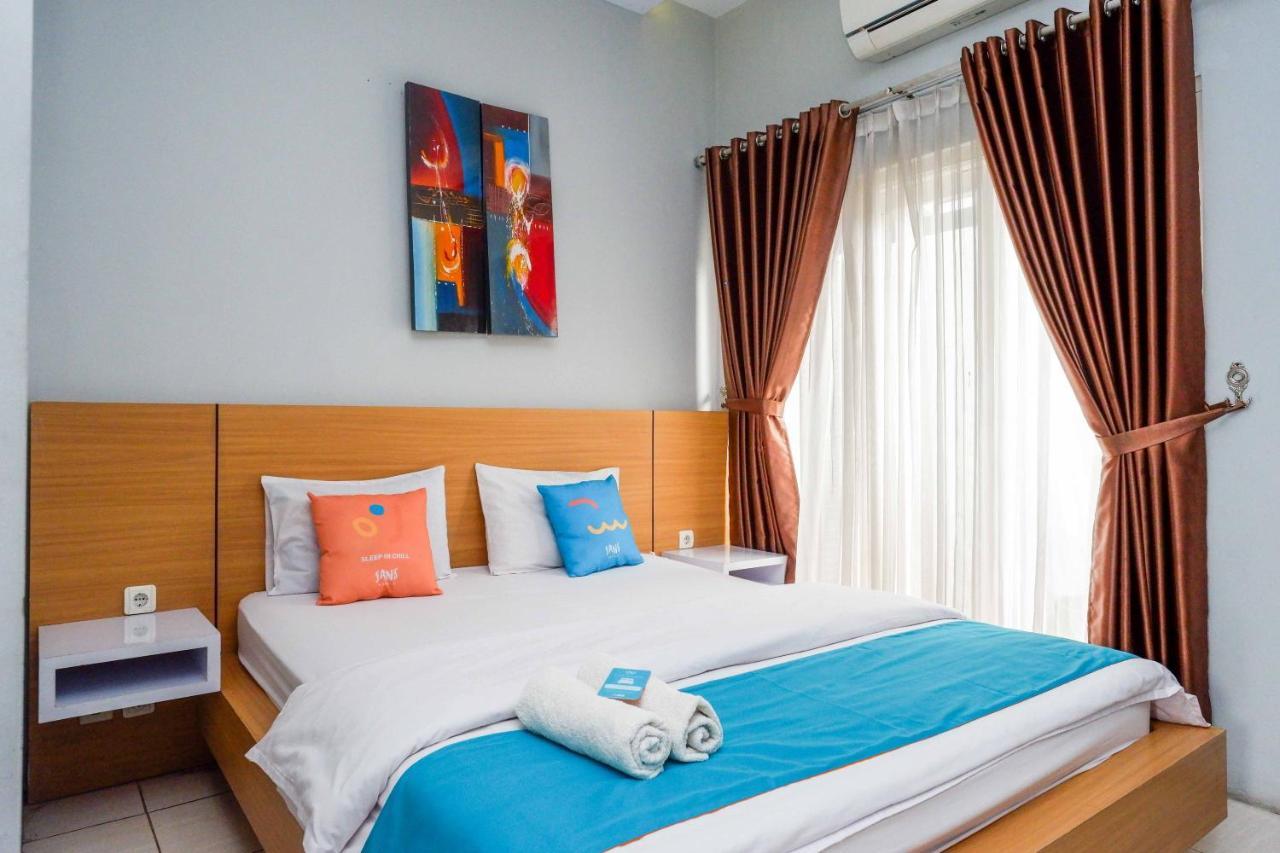Sans Hotel Absari Yogyakarta Jarakan Exterior photo